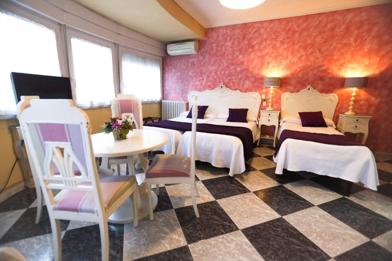 Hostal Goya Suites Salamanca Exteriör bild