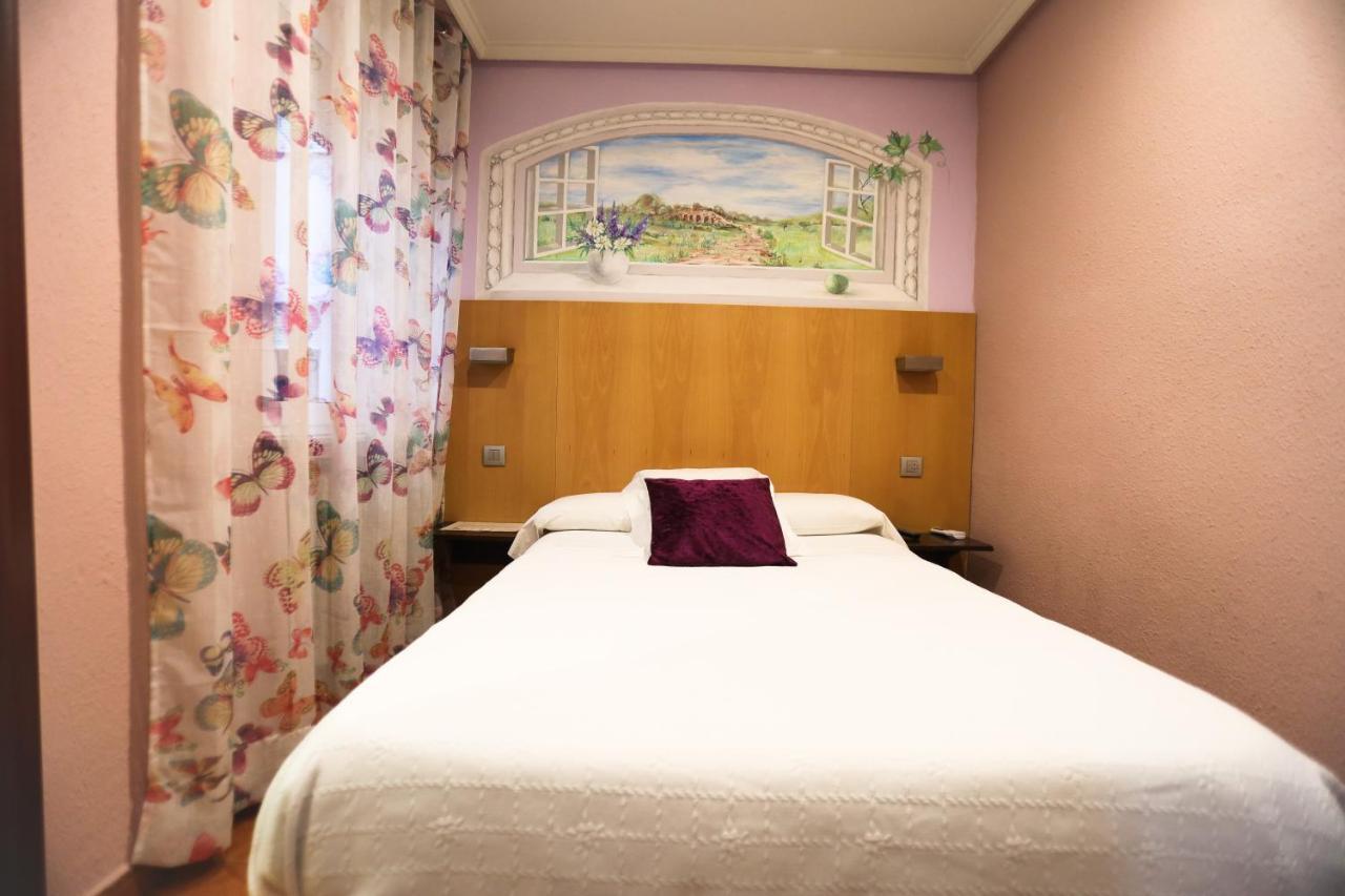 Hostal Goya Suites Salamanca Exteriör bild