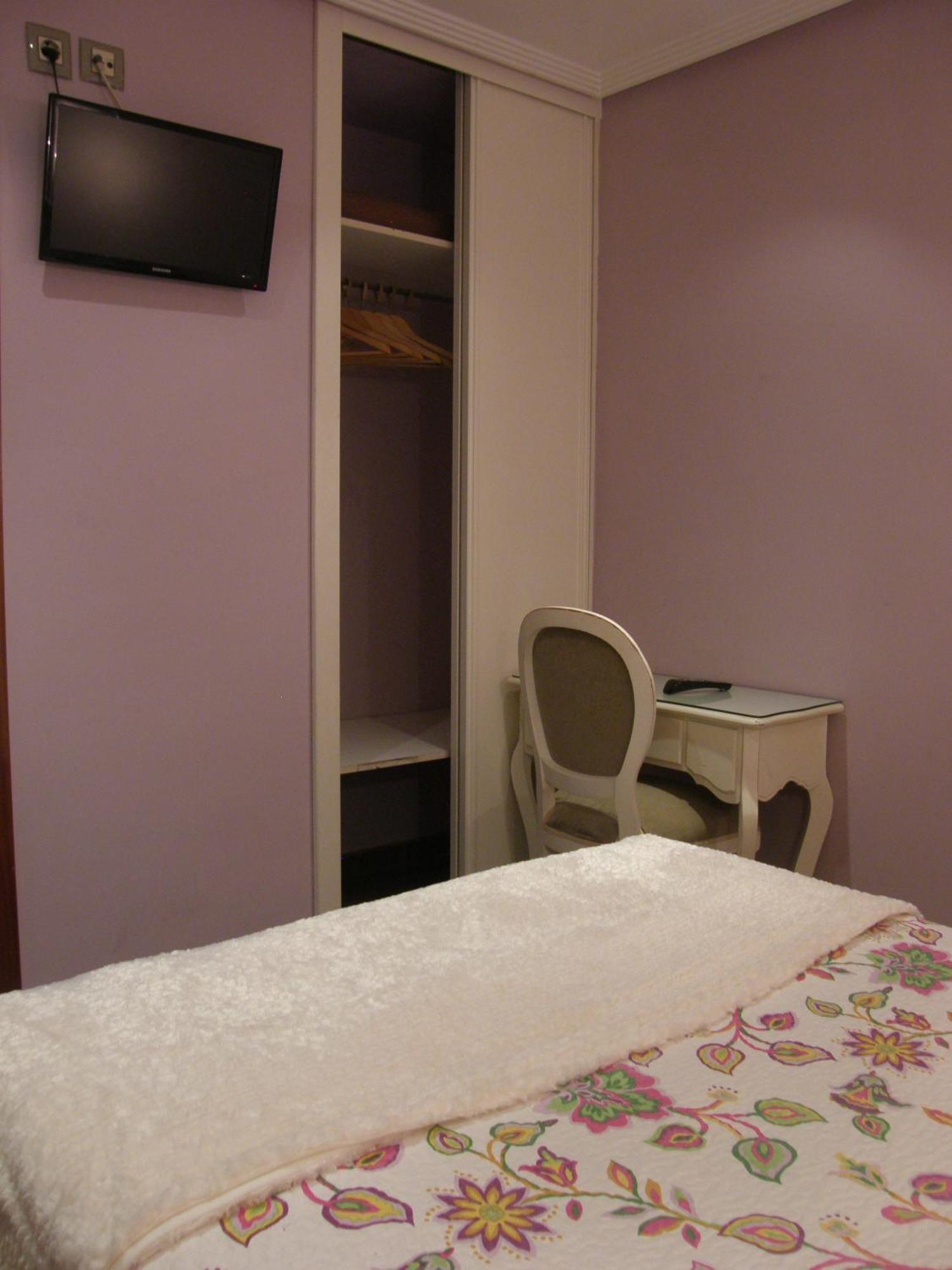 Hostal Goya Suites Salamanca Rum bild