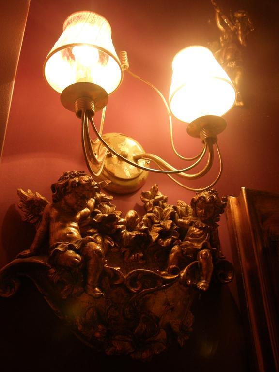 Hostal Goya Suites Salamanca Rum bild