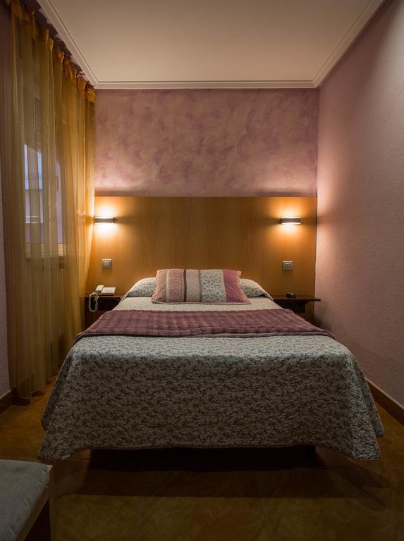 Hostal Goya Suites Salamanca Exteriör bild