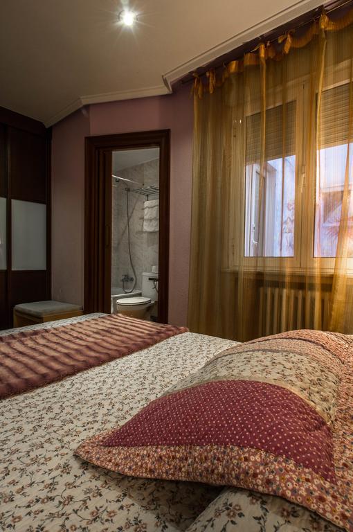 Hostal Goya Suites Salamanca Exteriör bild