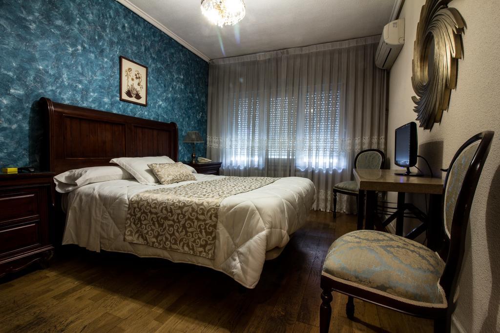 Hostal Goya Suites Salamanca Exteriör bild
