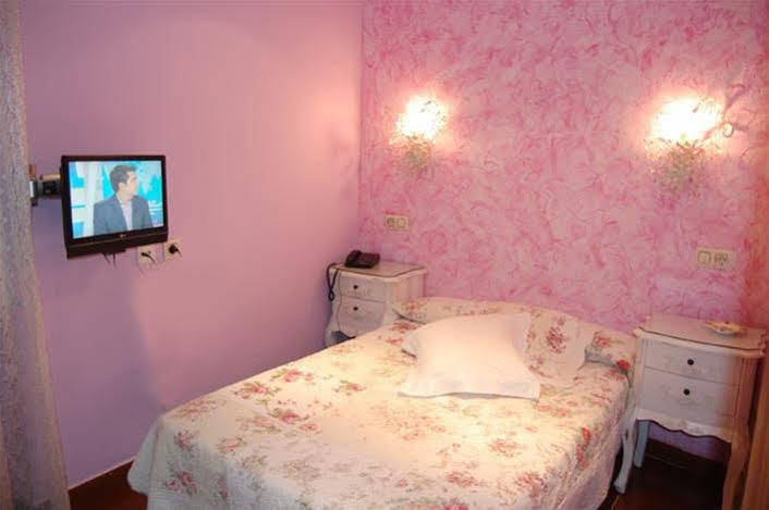 Hostal Goya Suites Salamanca Exteriör bild