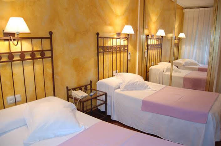 Hostal Goya Suites Salamanca Exteriör bild